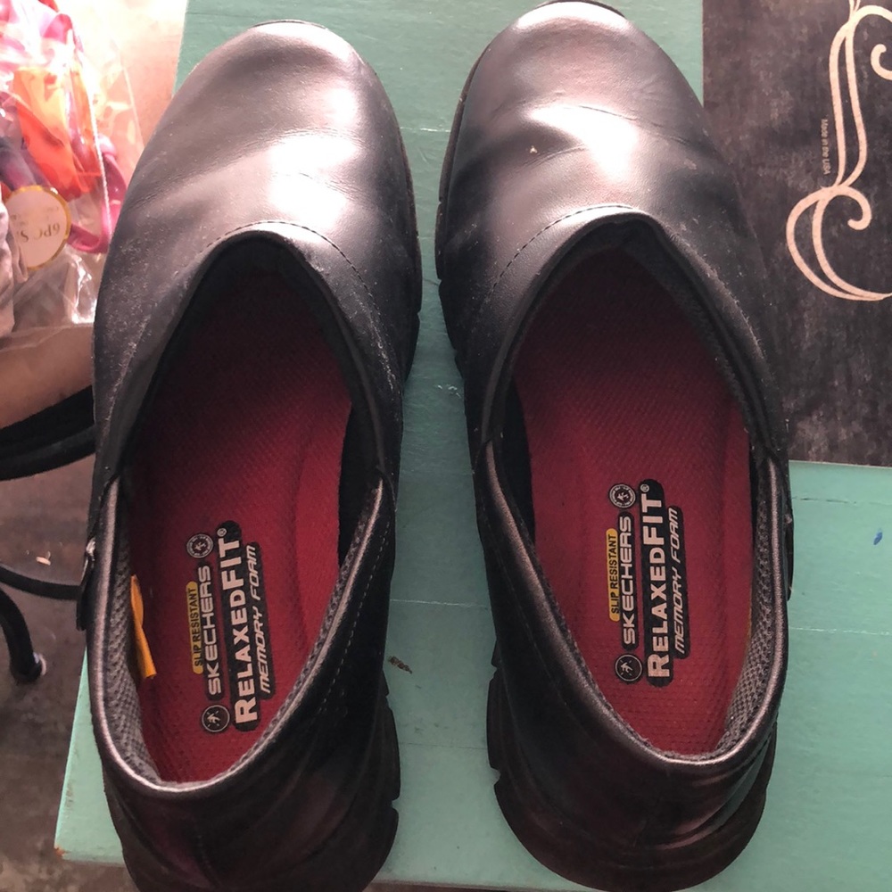Black Skechers relaxed fit